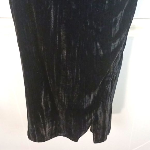 WAYF black puff long sleeve square neckline crushed velvet dress size medium - Picture 6 of 15